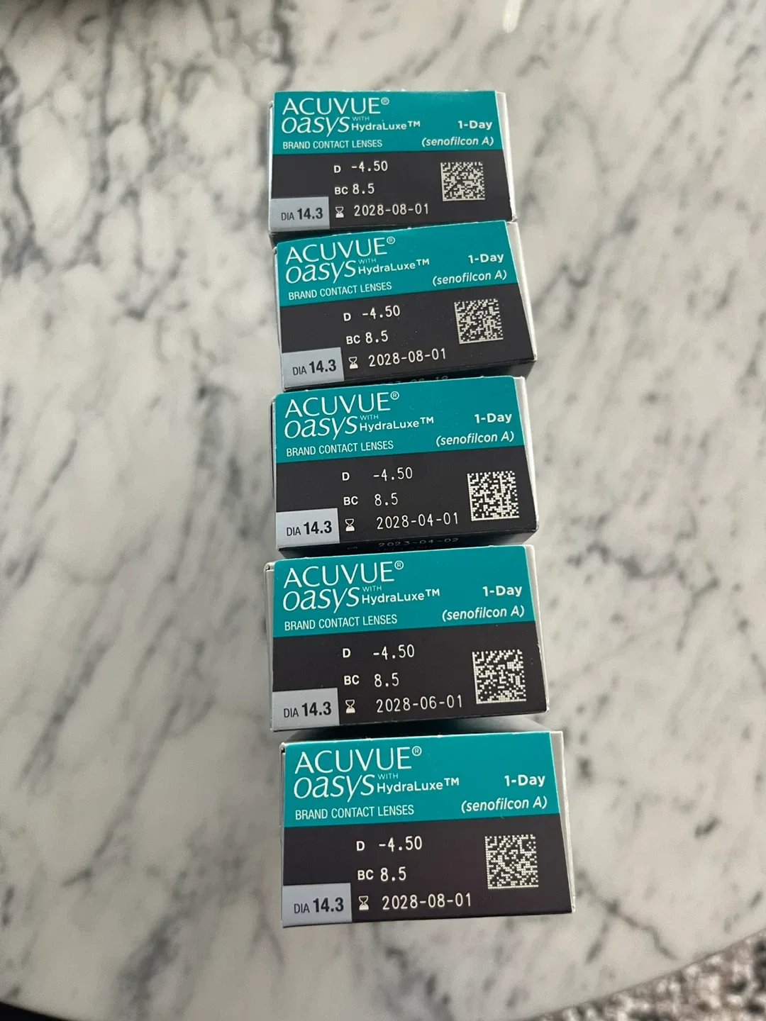 5 Boxes Acuvue Oasys HydraLuxe 1-Day -4.50 Contact Lenses image indicator(2)