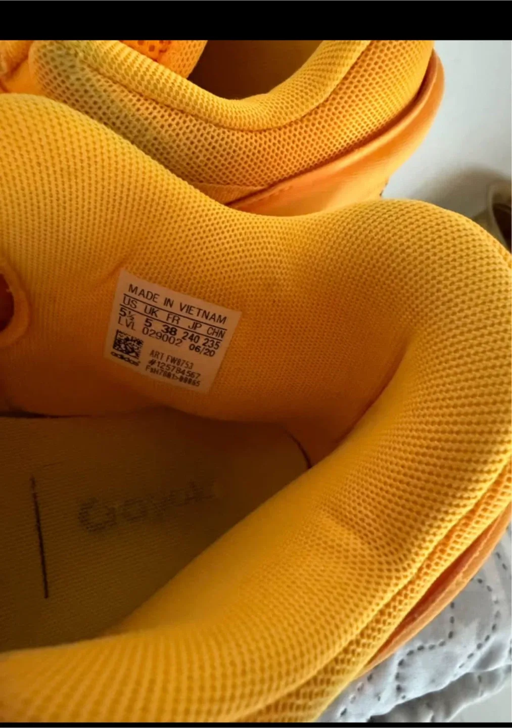 Adidas DON Issue 2 GCA Basketball Shoes, Size 5.5 image indicator(3)