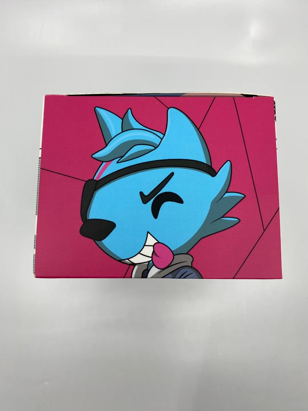Youtooz Super Eyepatch Wolf Prototype Vinyl Figure image indicator(5)