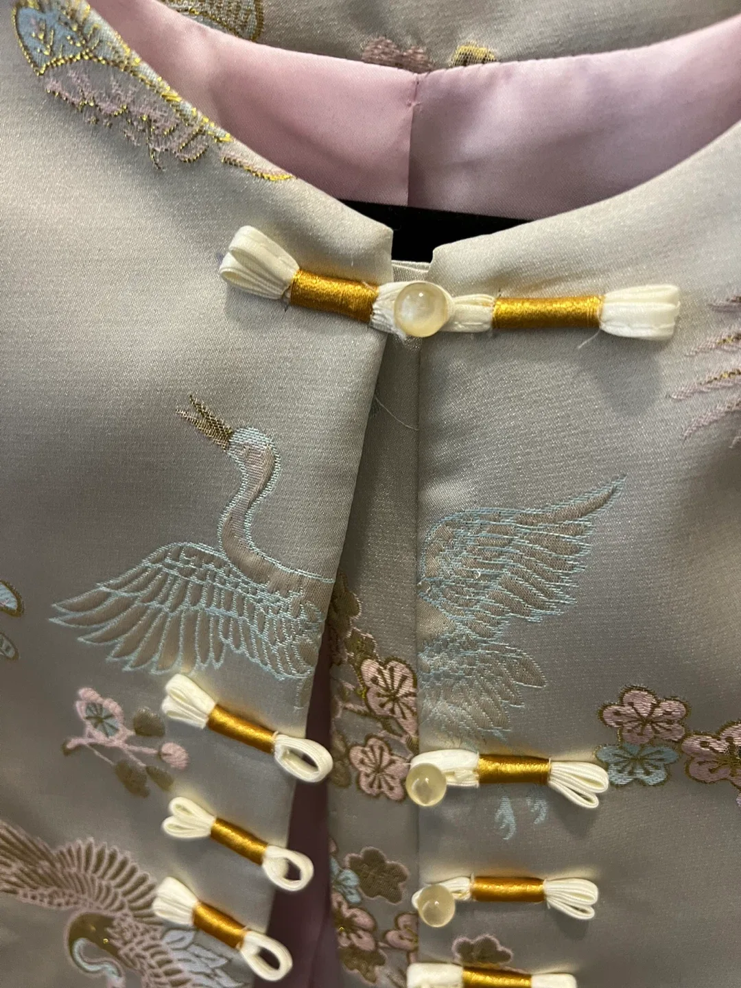 Floral Embroidered Asian Style Jacket image indicator(2)