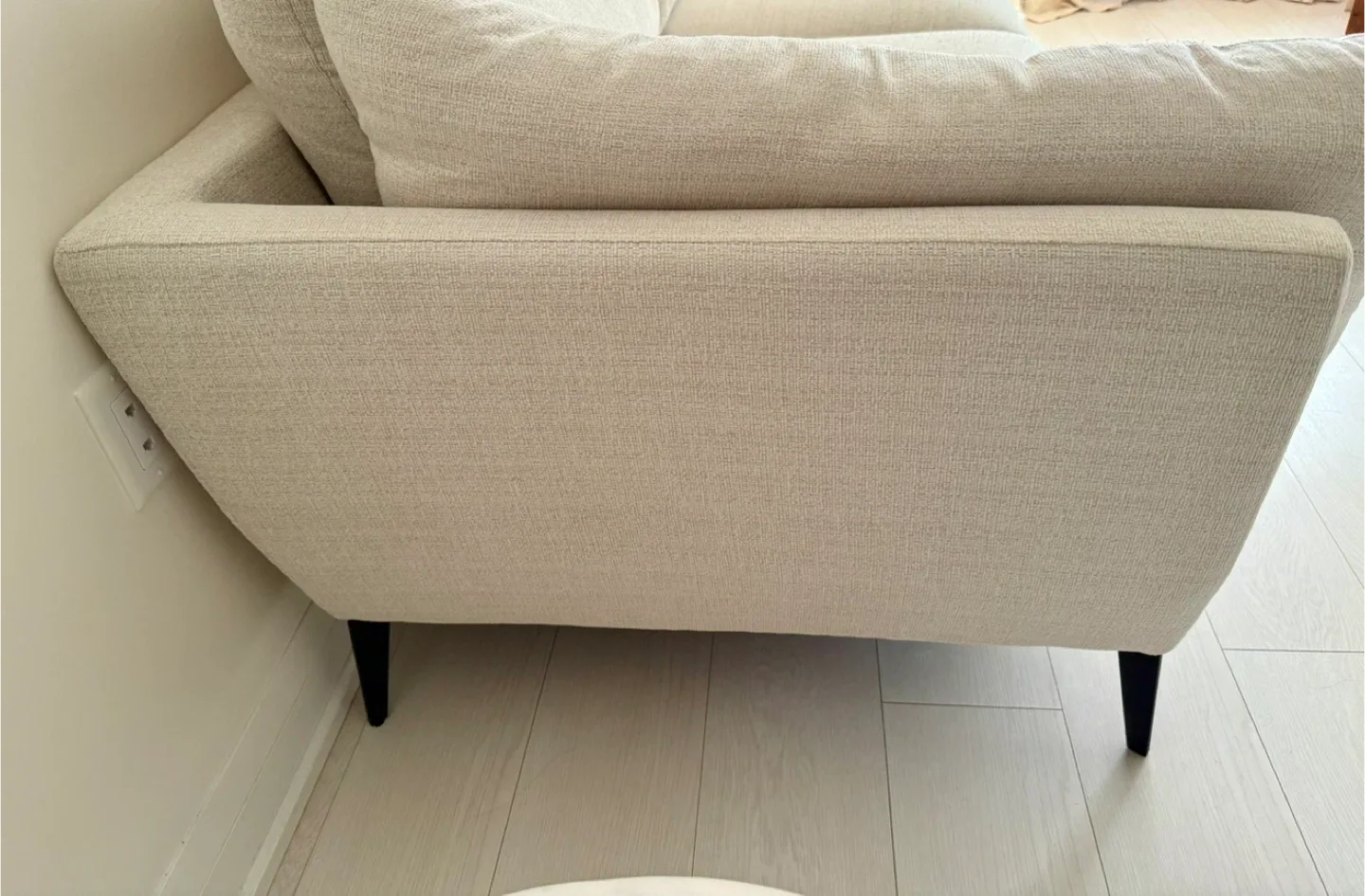 “LIKE NEW” Modern Beige Sofa – Chic Minimalist Design image indicator(2)