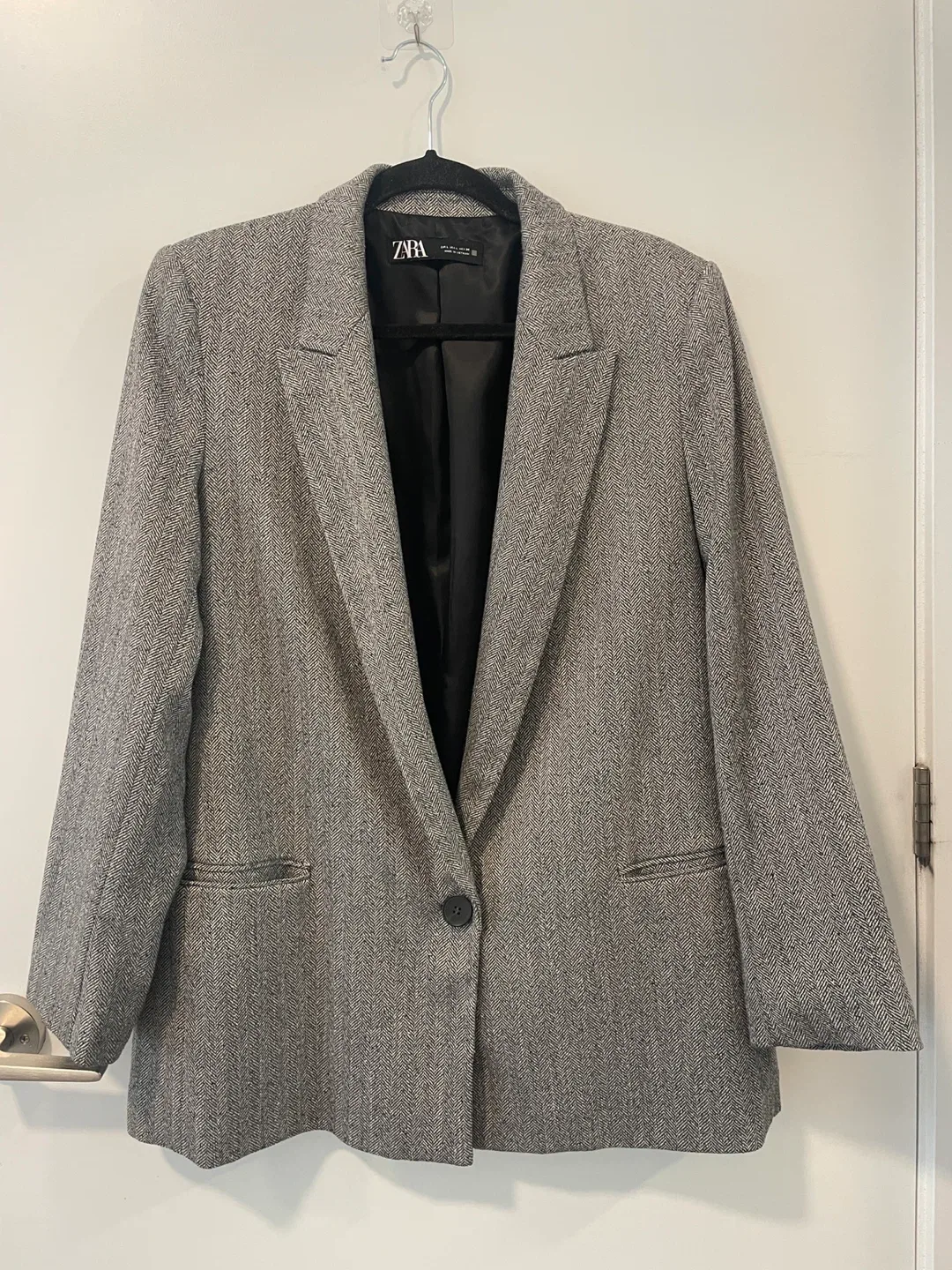 Zara Grey Blazer - Size L thumbnail