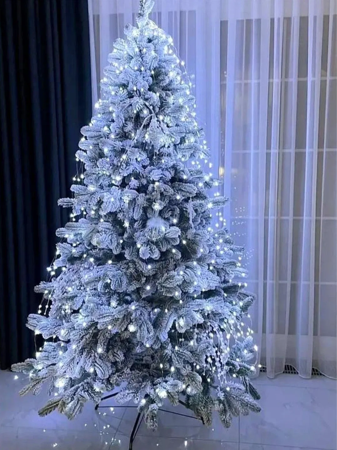 Flocked Christmas tree, top quality, brand new image indicator(7)