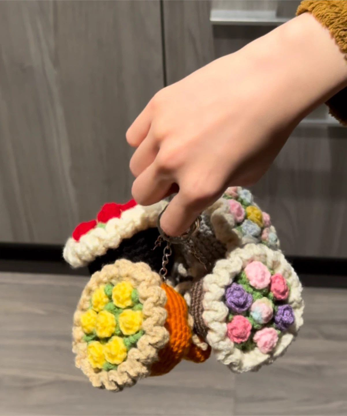 Crochet rose bouquet keychains