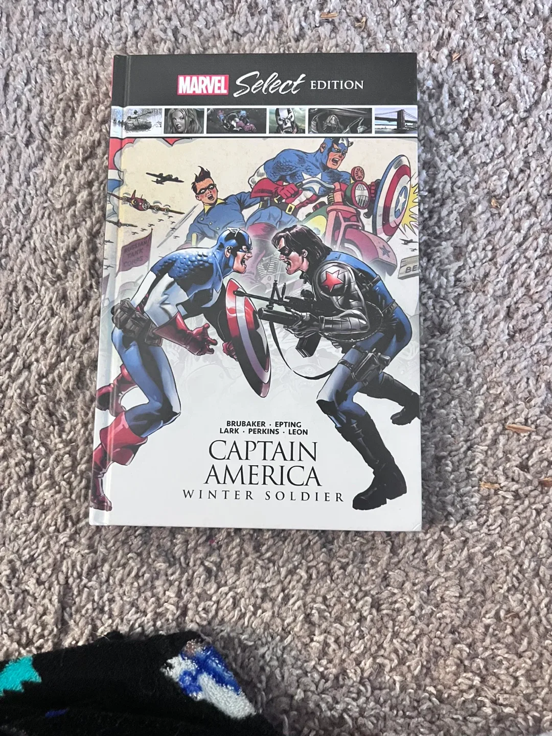 Captain America: Winter Soldier - Marvel Select Edition image indicator(2)