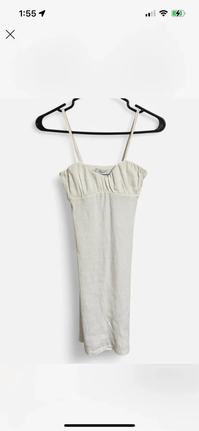 Women’s Clothing $5 OR less each!! image indicator(2)