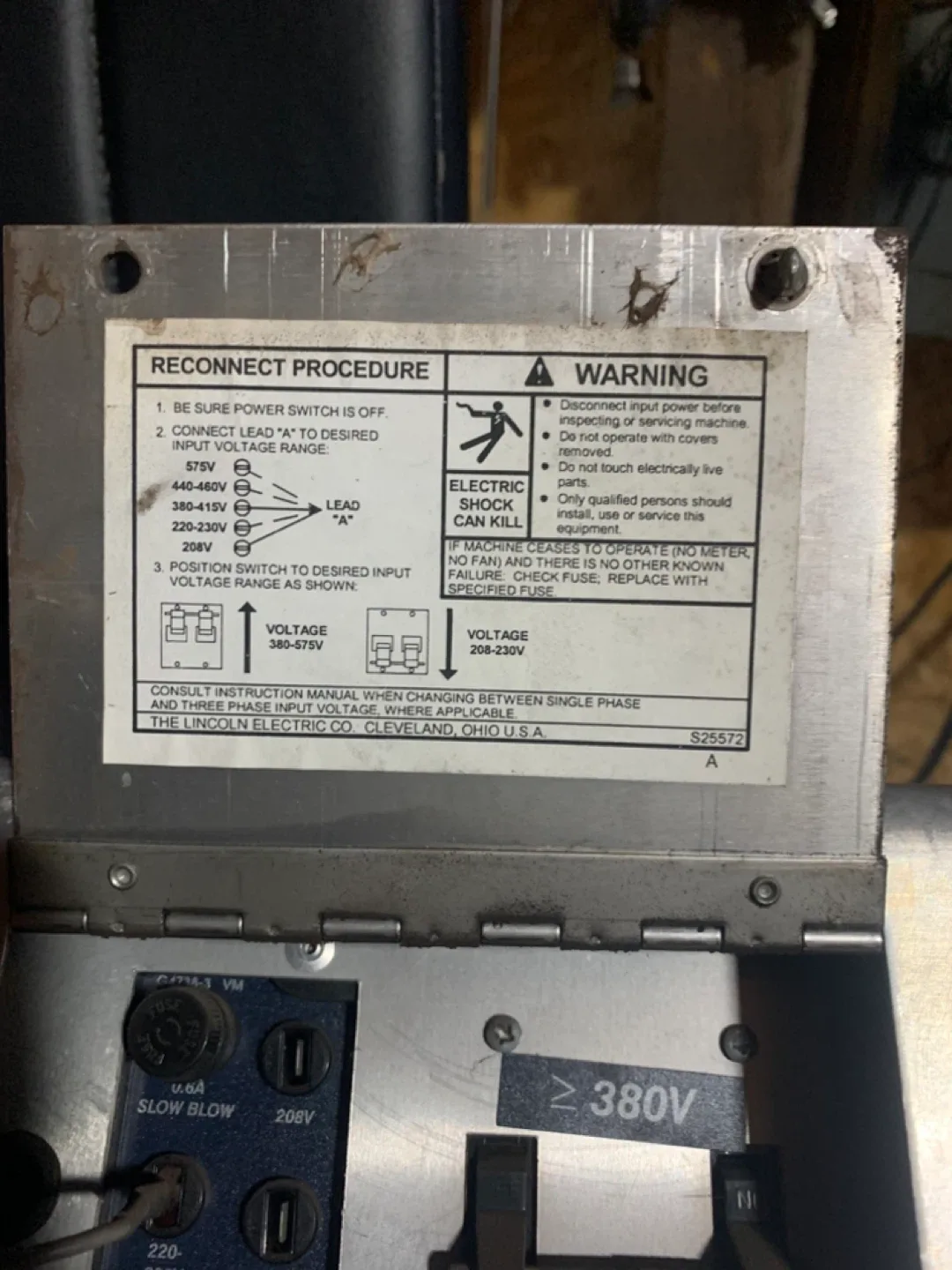 Lincoln Electric ES275i Inverter Welder image indicator(4)