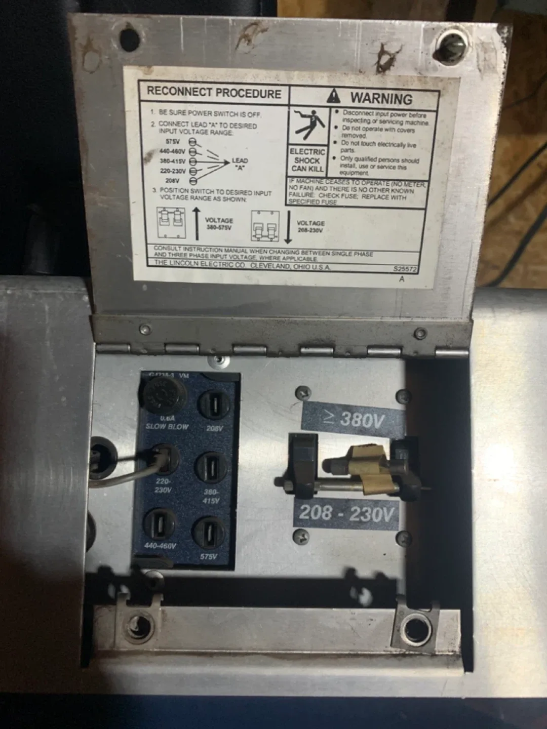 Lincoln Electric ES275i Inverter Welder image indicator(5)