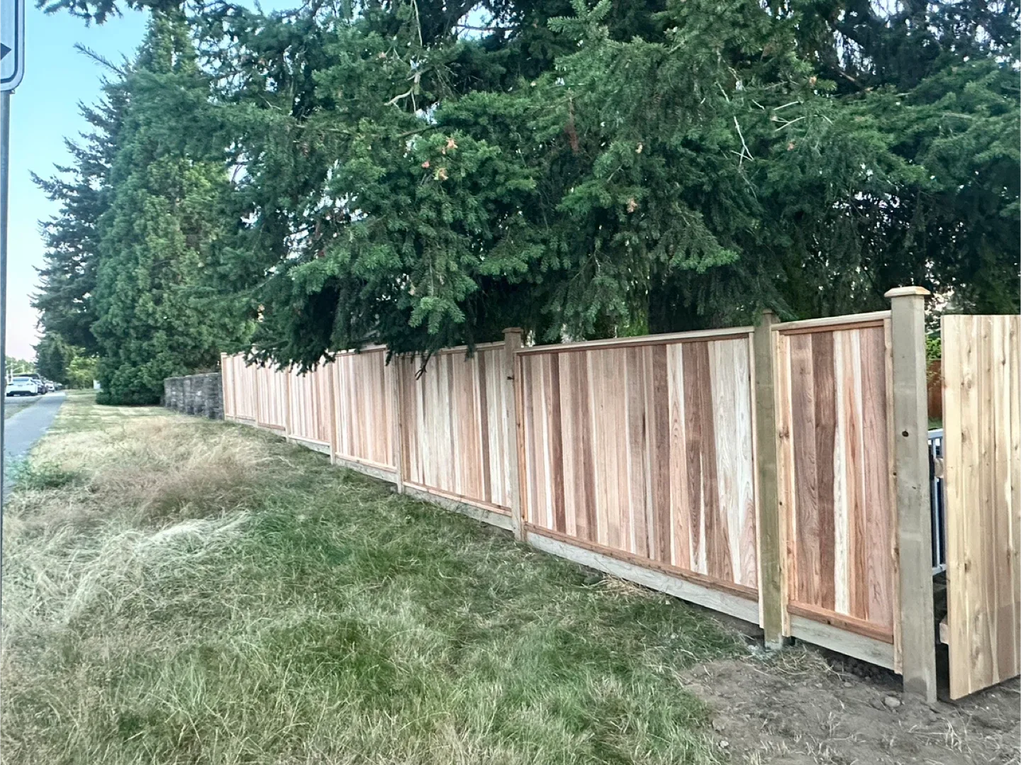 Cedar fence installation image indicator(10)