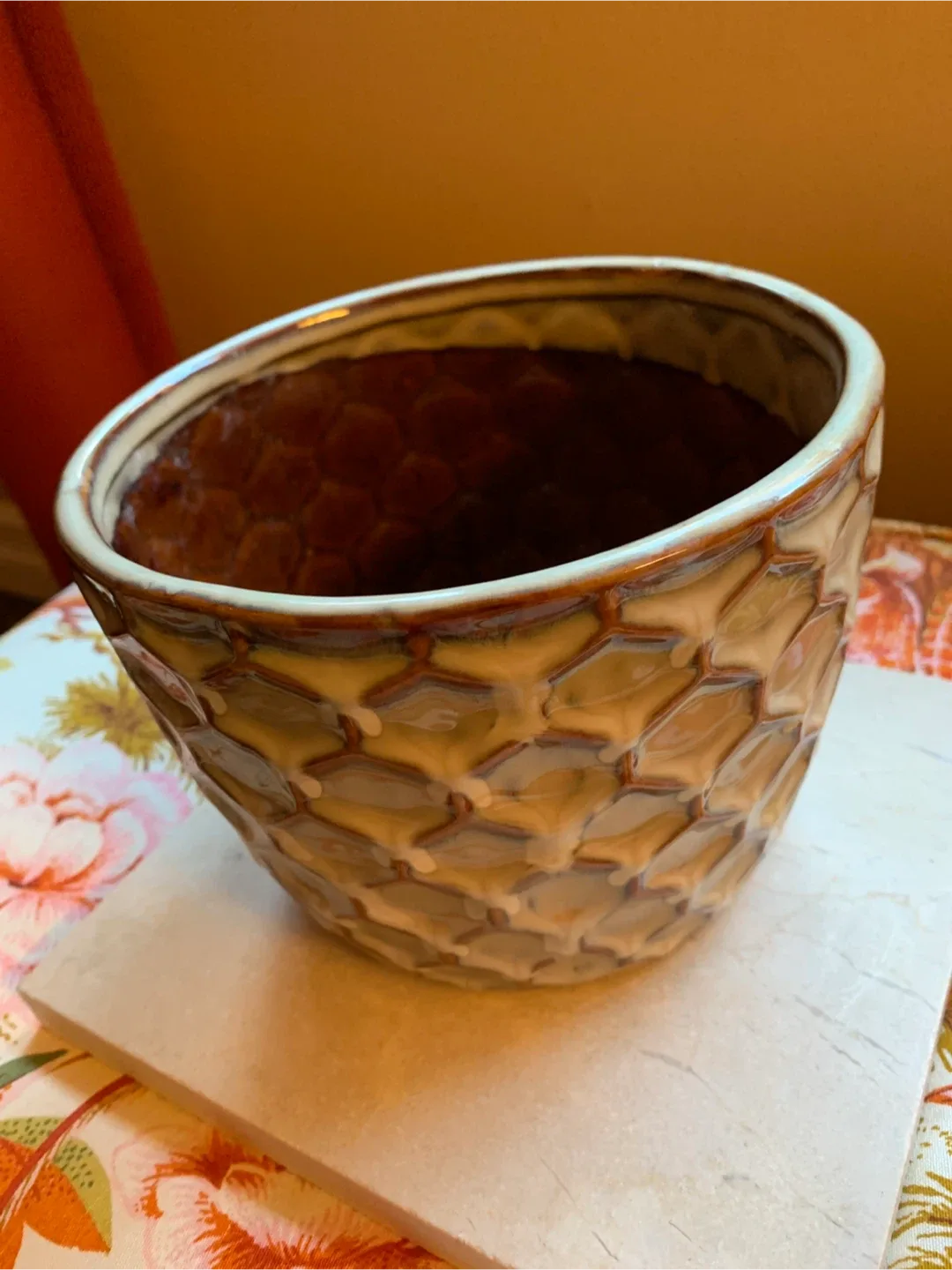 Ceramic Honeycomb Patterned Planter image indicator(6)