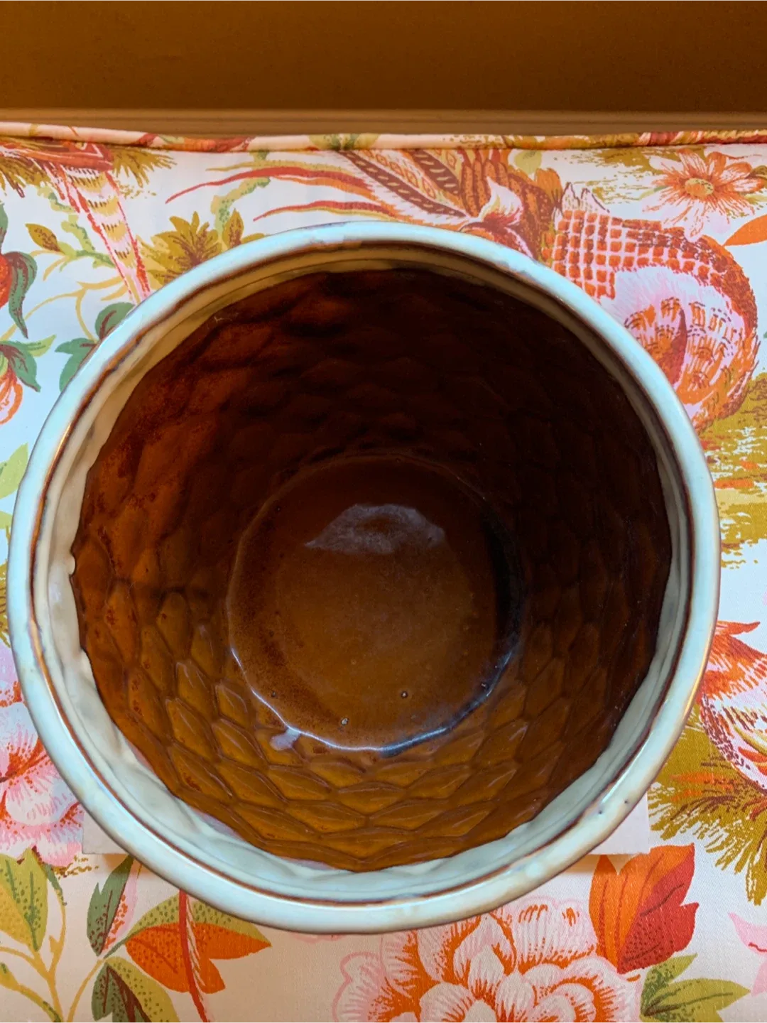 Ceramic Honeycomb Patterned Planter image indicator(2)