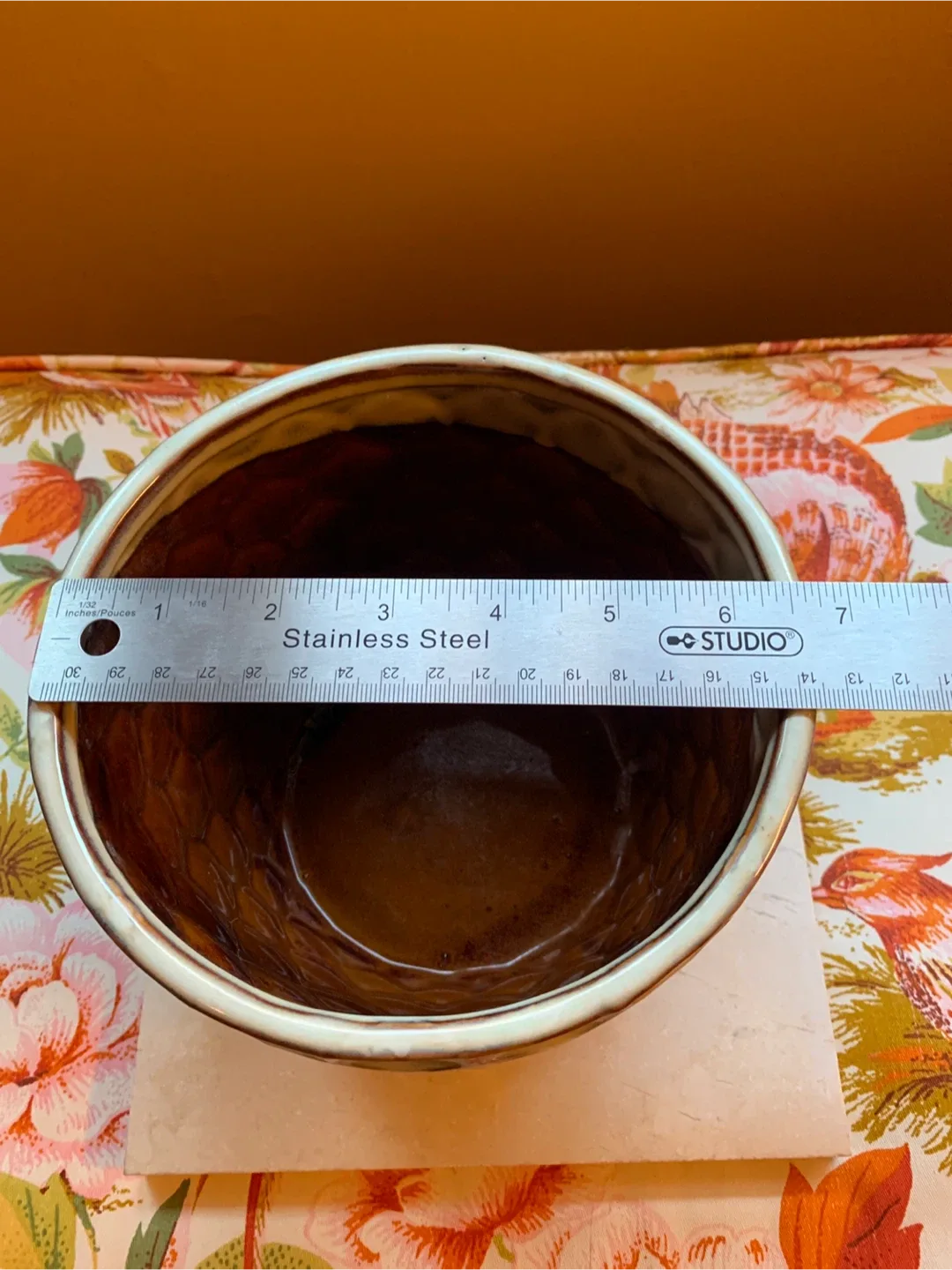 Ceramic Honeycomb Patterned Planter image indicator(7)