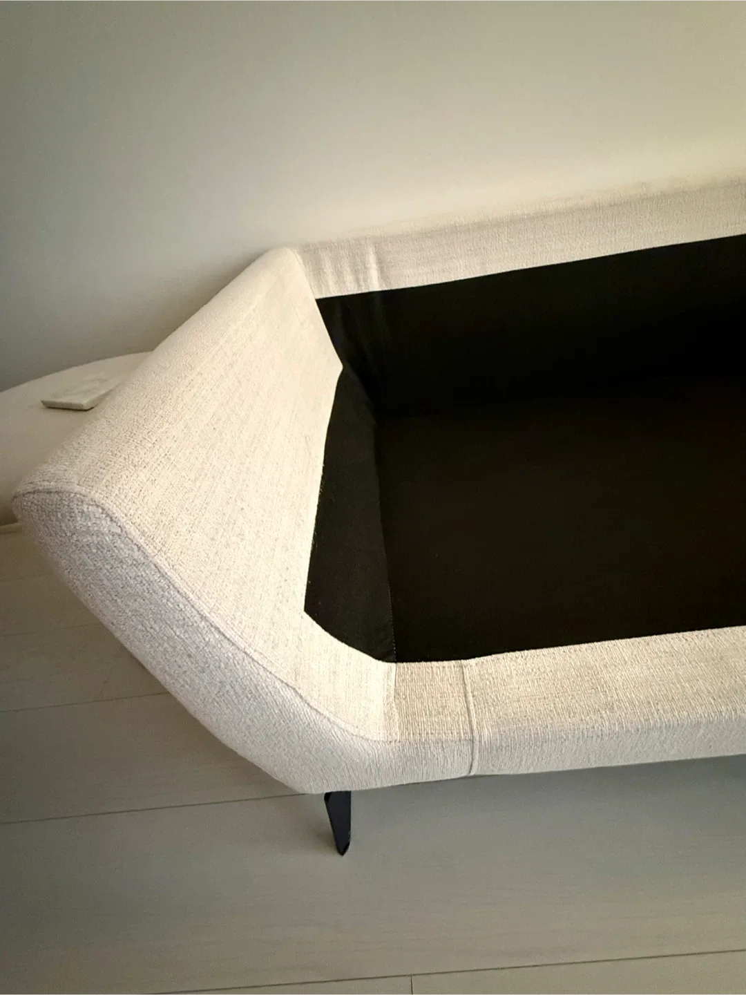 “LIKE NEW” Modern Beige Sofa – Chic Minimalist Design image indicator(8)