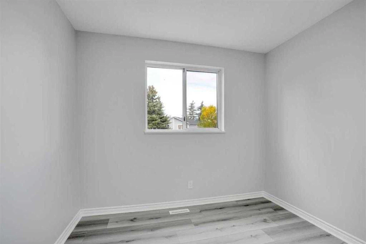 House for rent - photo 4