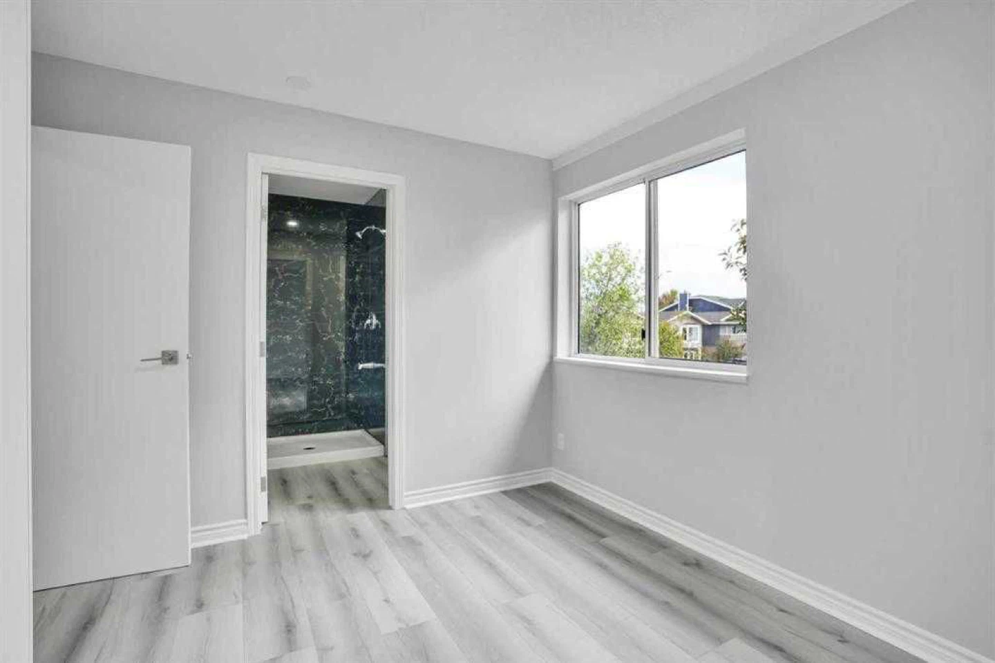 House for rent - photo 3