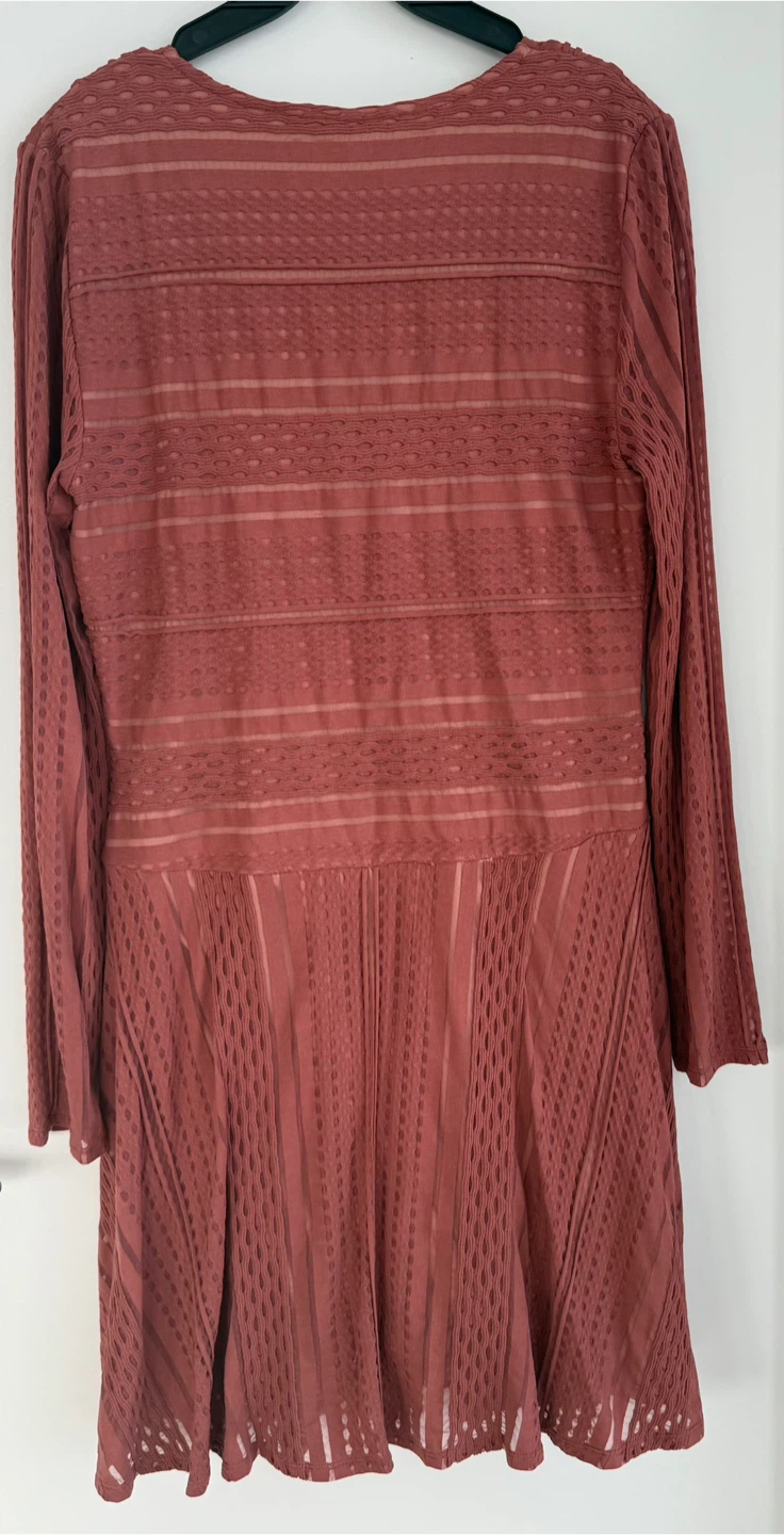 BCBGMAXAZRIA Dress - Size M - photo 5
