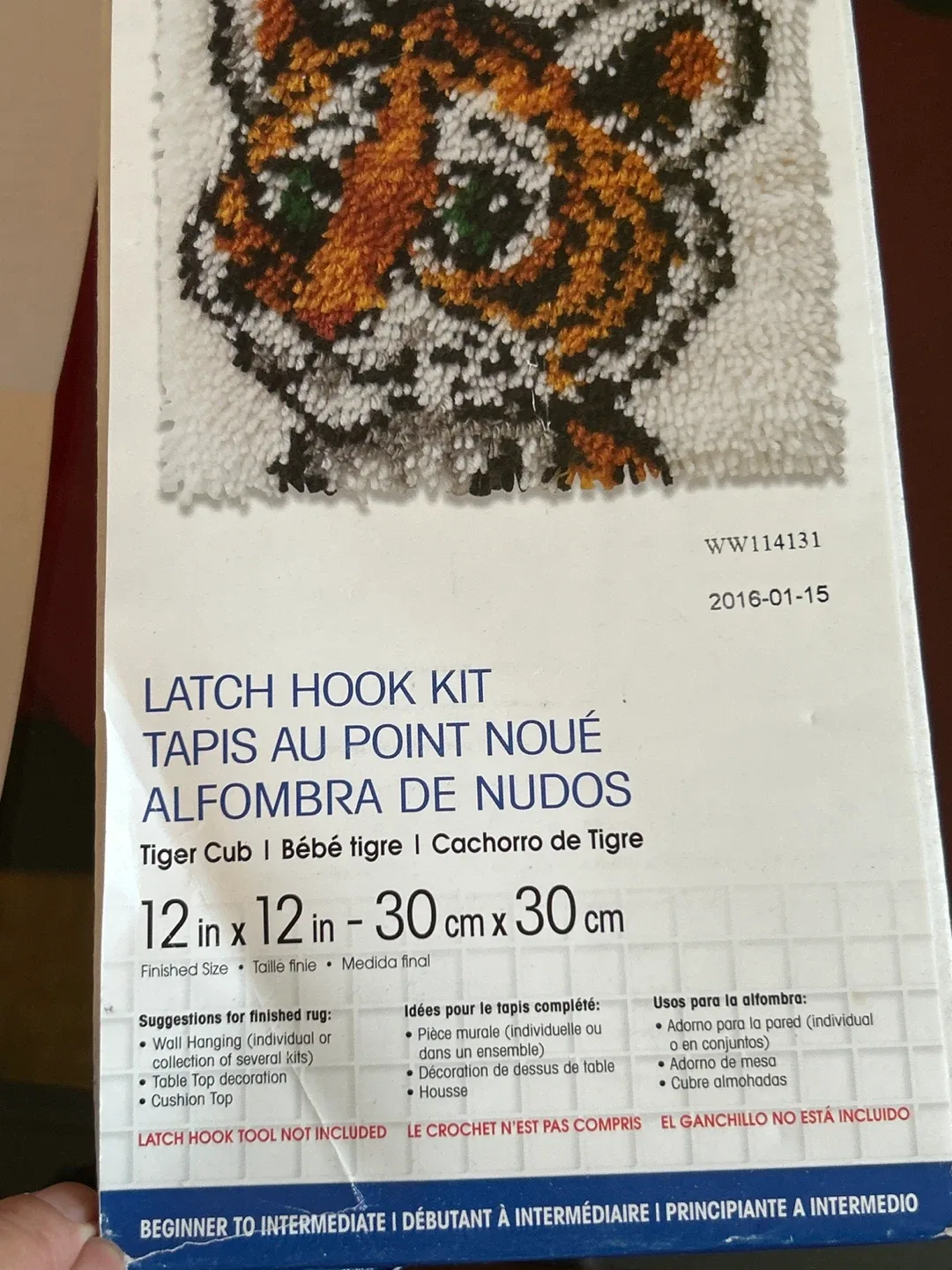 Wonderart Tiger Cub Latch Hook Kit 12x12in image indicator(2)