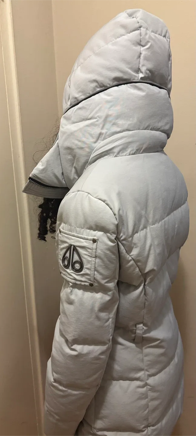 Moose Knuckles Down Puffer Jacket - Size S image indicator(3)