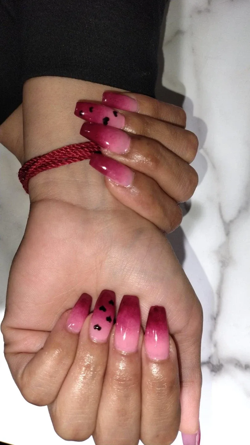 Nails on sale image indicator(2)