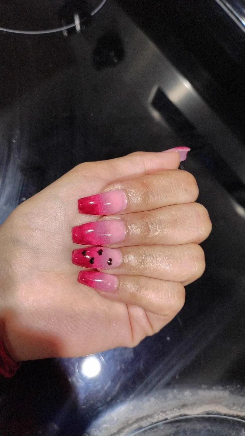 Nails on sale image indicator(3)