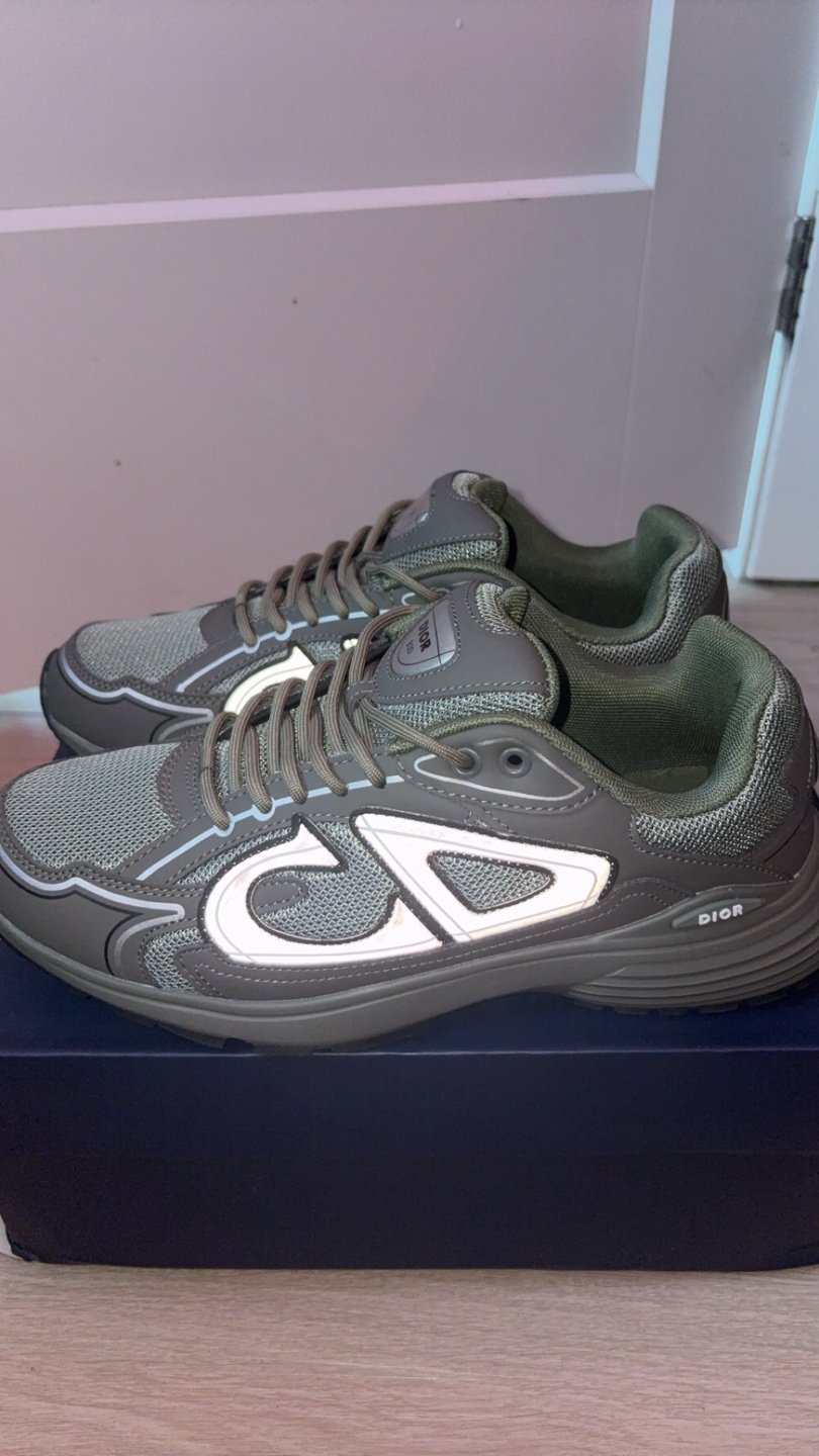 Dior B30 Olive Sneakers, Size 43 - photo 4