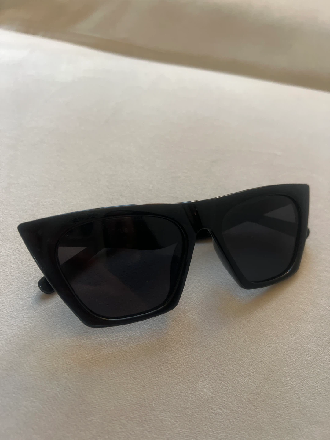 Trendy oversized square cat eye sunglasses