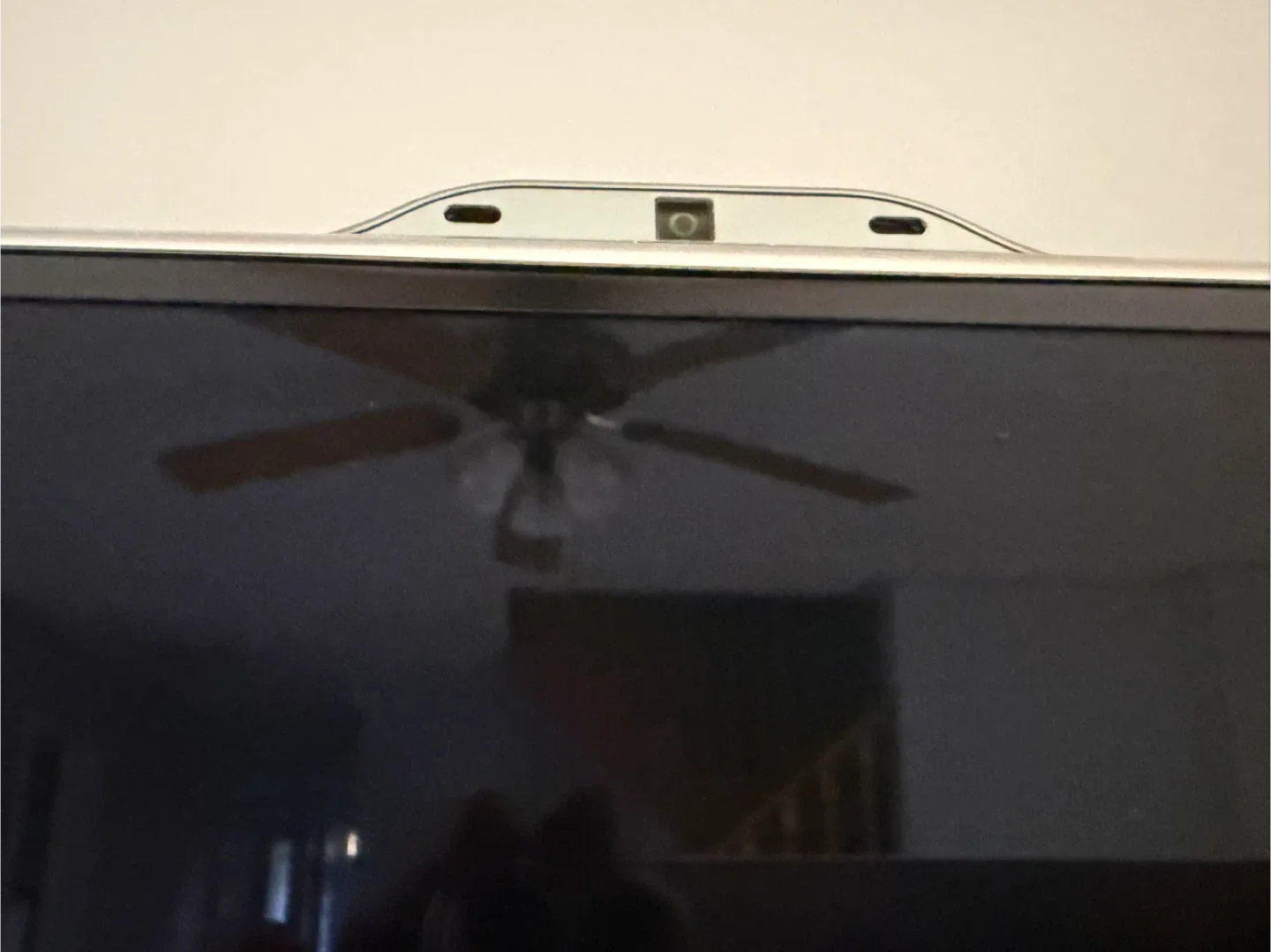 Samsung UN55ES8000F 55" Smart TV image indicator(2)