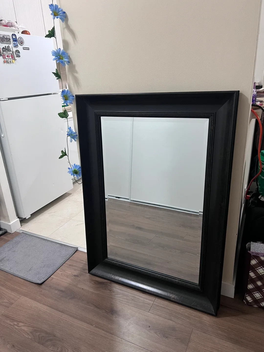 Large dark brownFramed Mirror (85cm x 1.12m) image indicator(2)