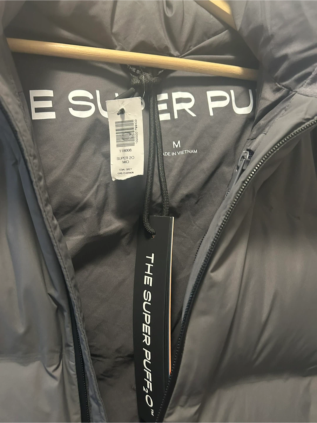 Brand New Aritzia The Super Puff2O Mid - Rainstop™ Size M - photo 2
