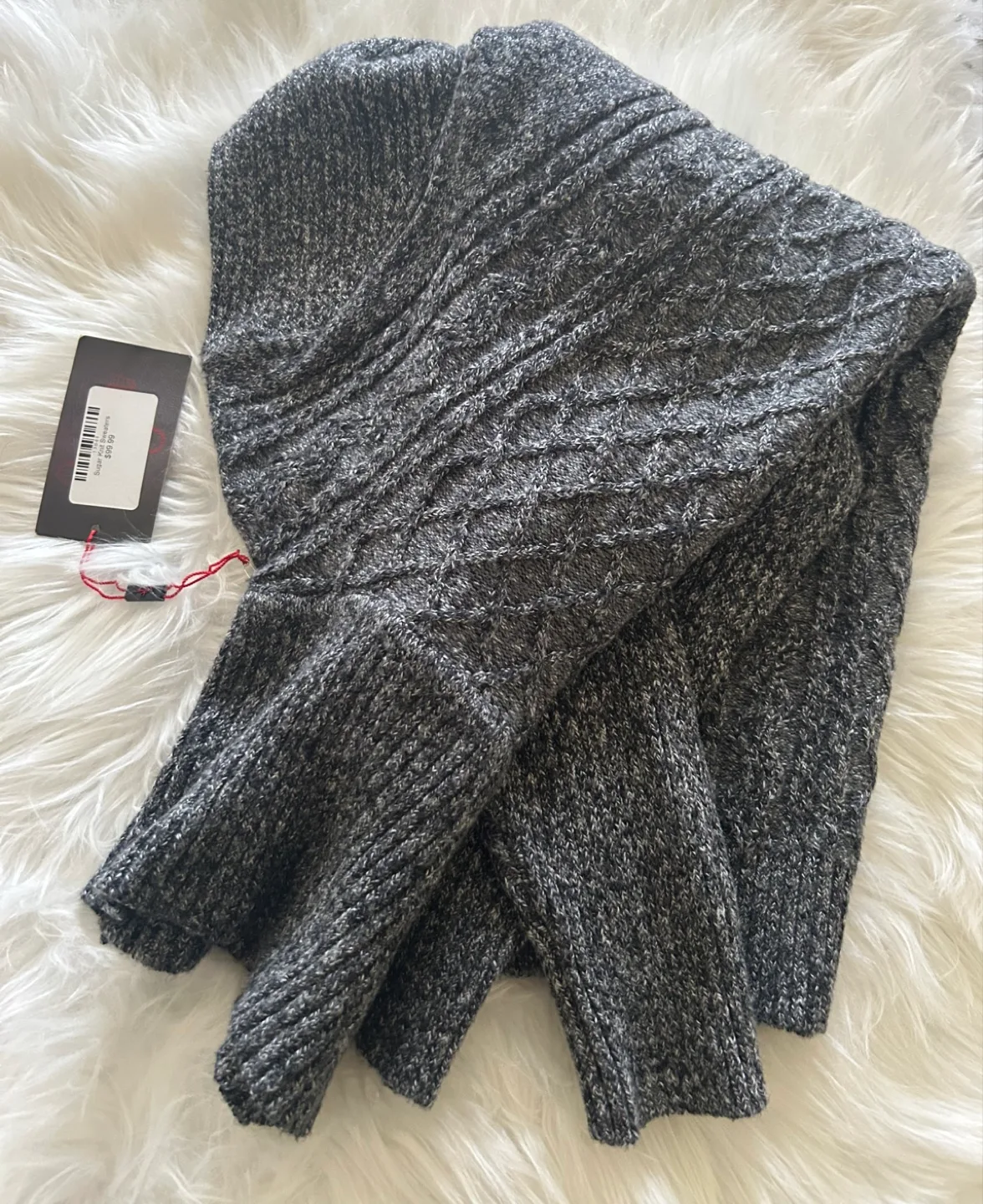 Brand New Men’s Sweater – Size L (Sugar Knit)