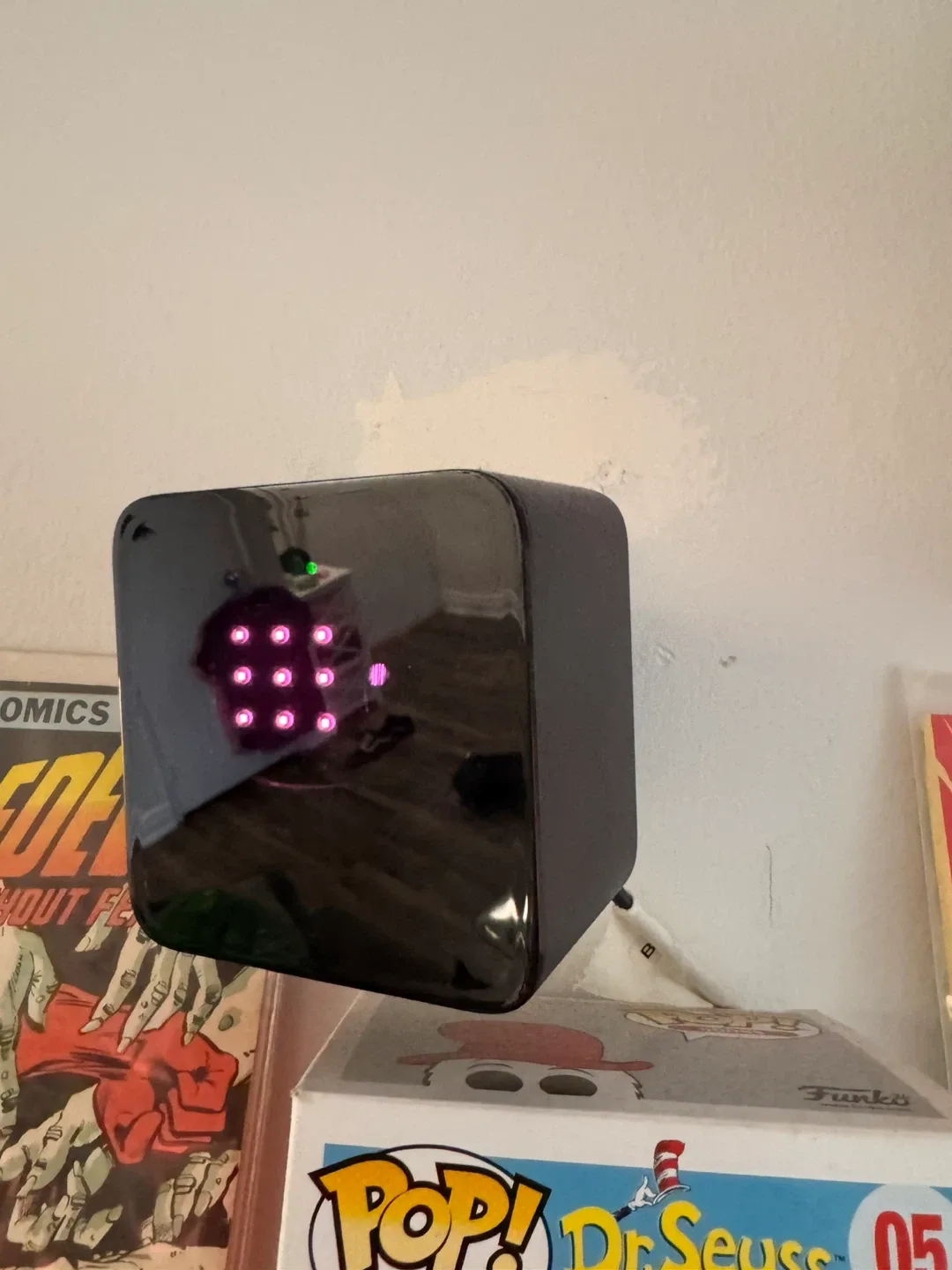 HTC Vive Cosmos Elite image indicator(3)