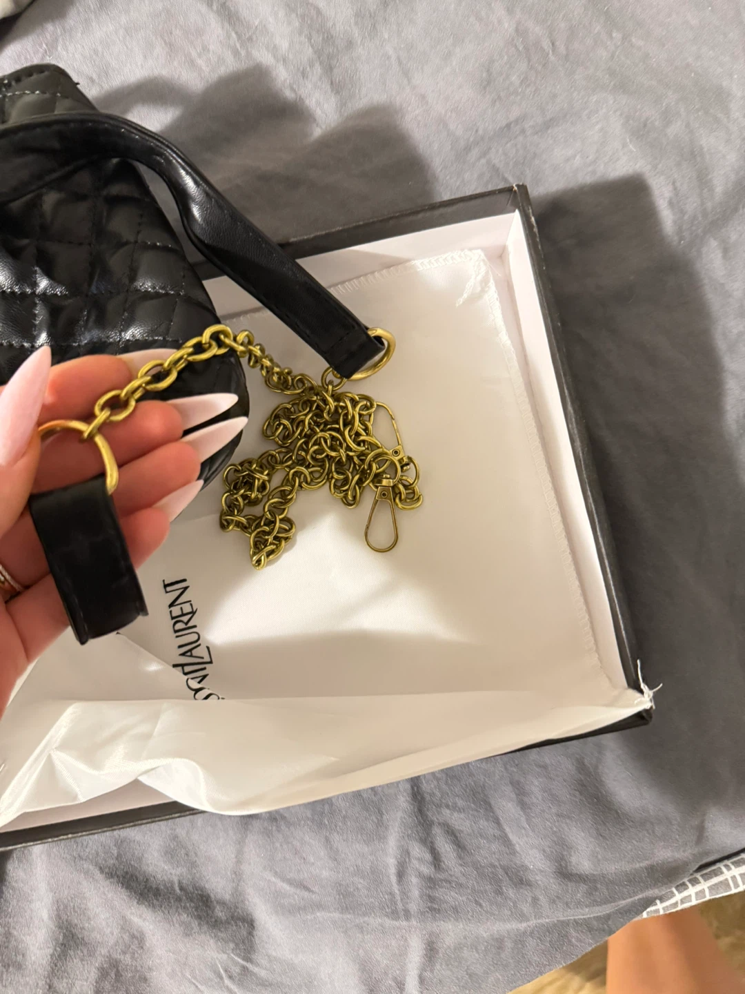 Saint Laurent Black Quilted Leather Handbag - photo 4