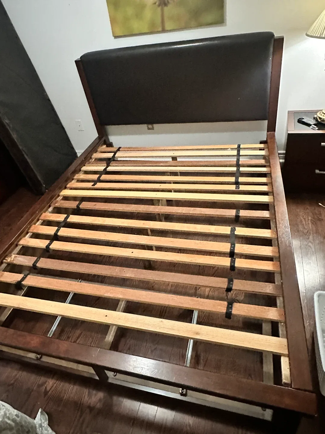 Queen Size Bed Frame with Headboard image indicator(2)