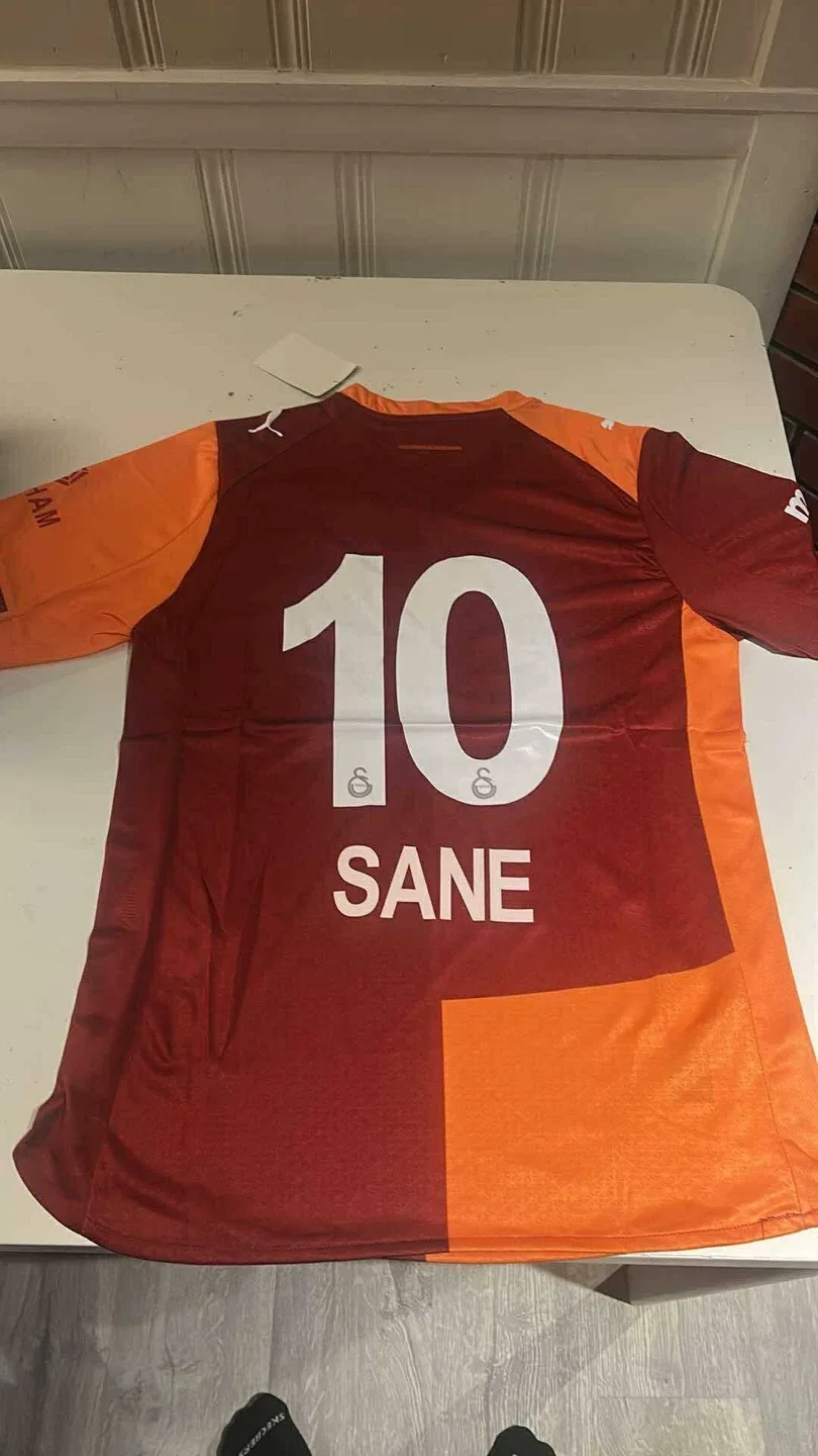 Galatasaray Football Jersey image indicator(2)