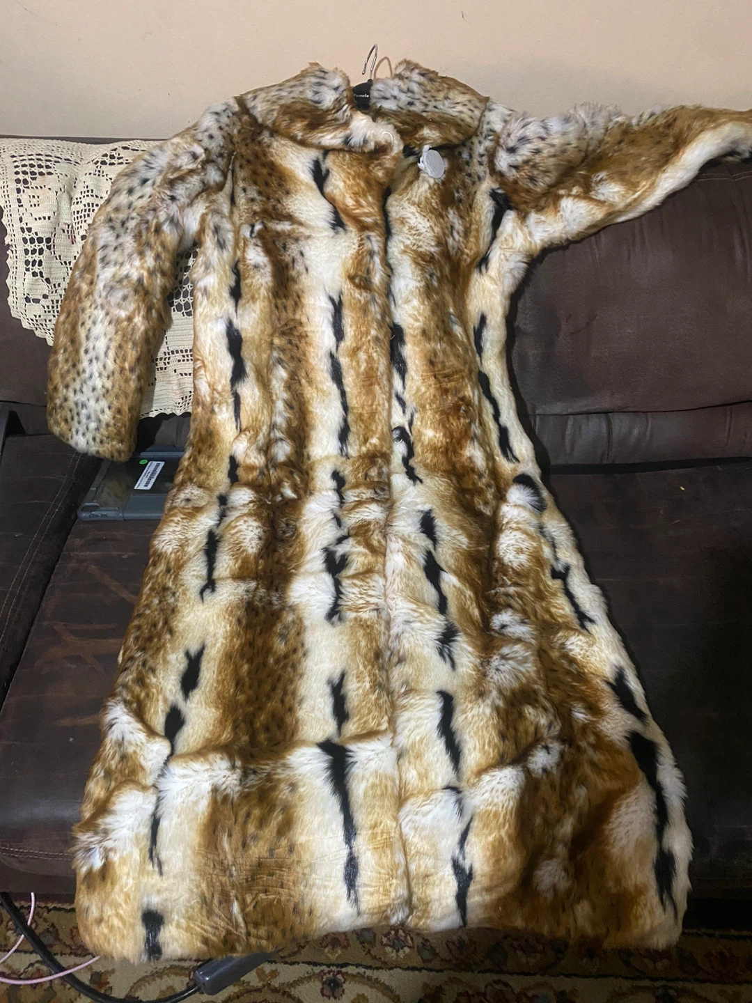 Pamela McCoy Faux Fur Leopard Print Coat - photo 2