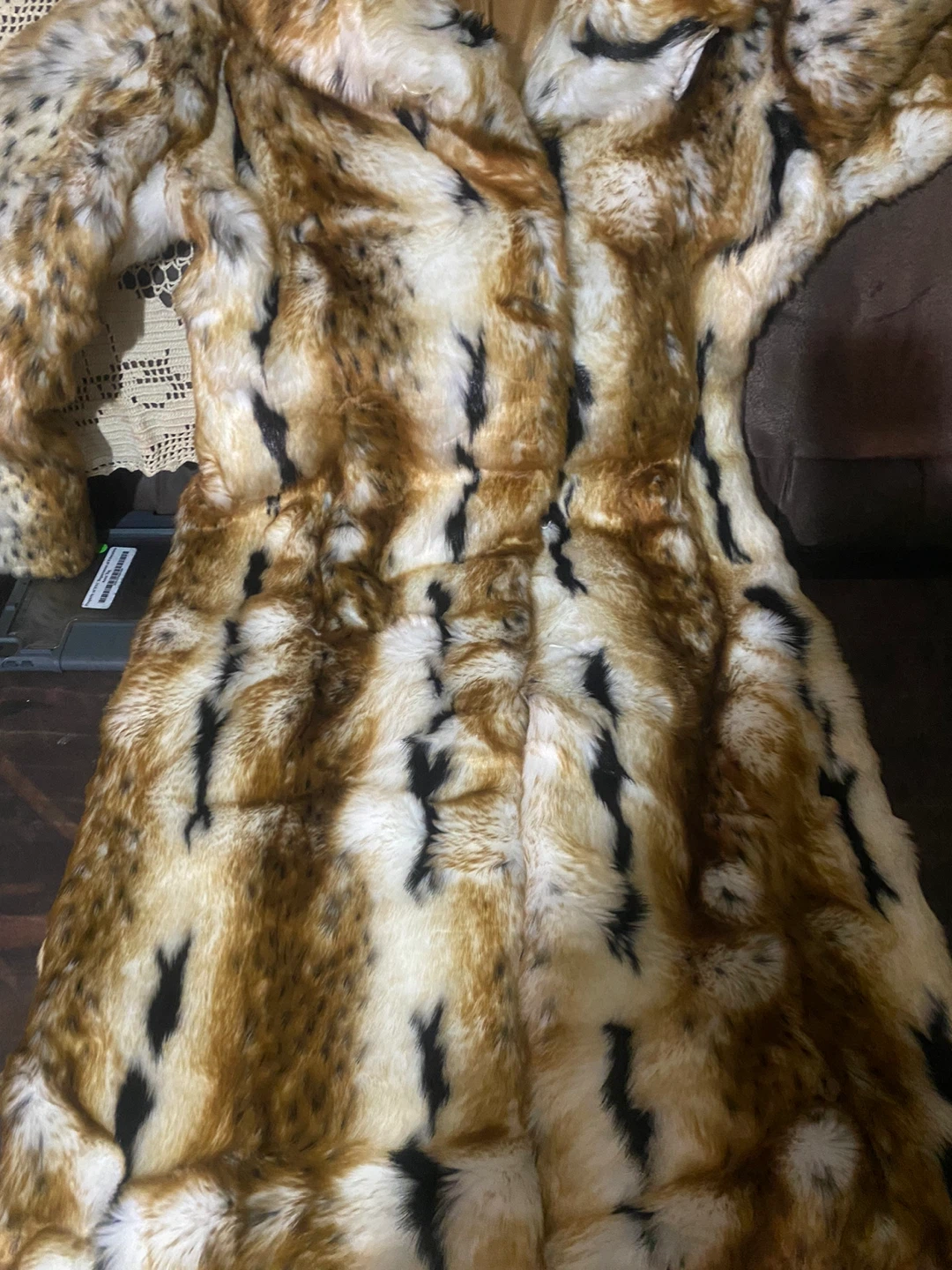Pamela McCoy Faux Fur Leopard Print Coat