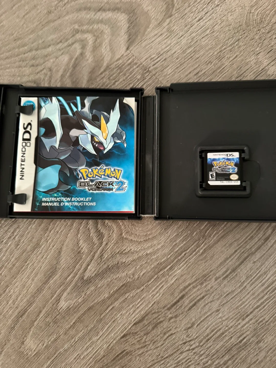 Pokemon Black Version 2 for Nintendo DS image indicator(3)