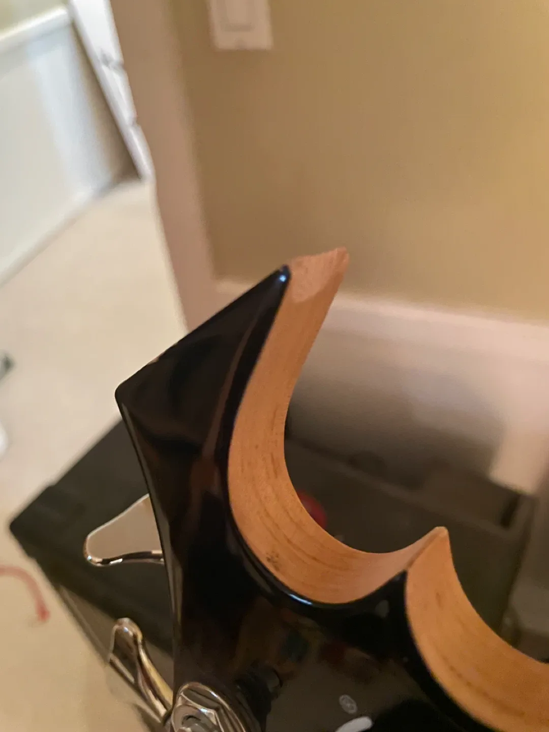 B.C. Rich Warlock Bronze Series Bass Guitar image indicator(5)