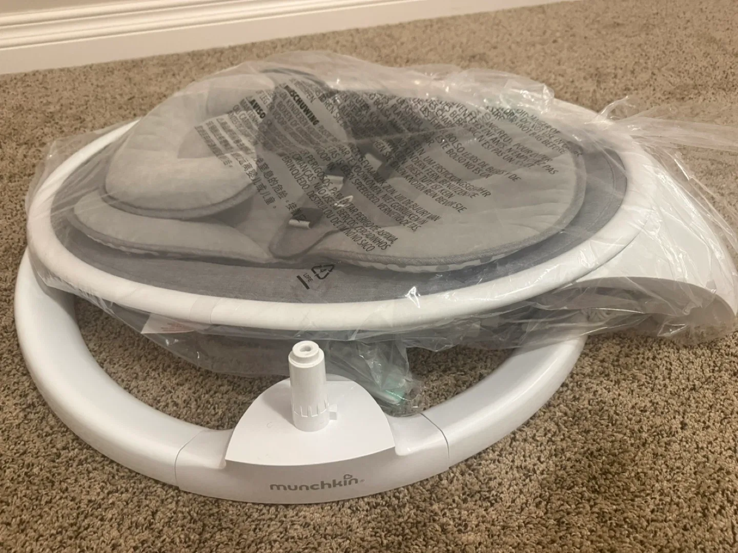 Munchkin Baby Swing - Like New! image indicator(6)