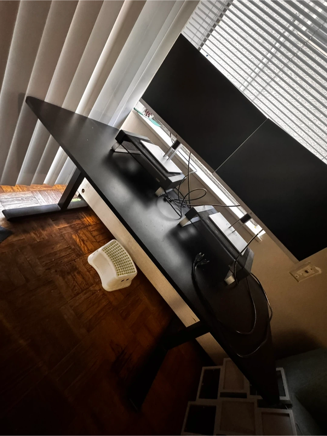 HP Monitor Pair - photo 5