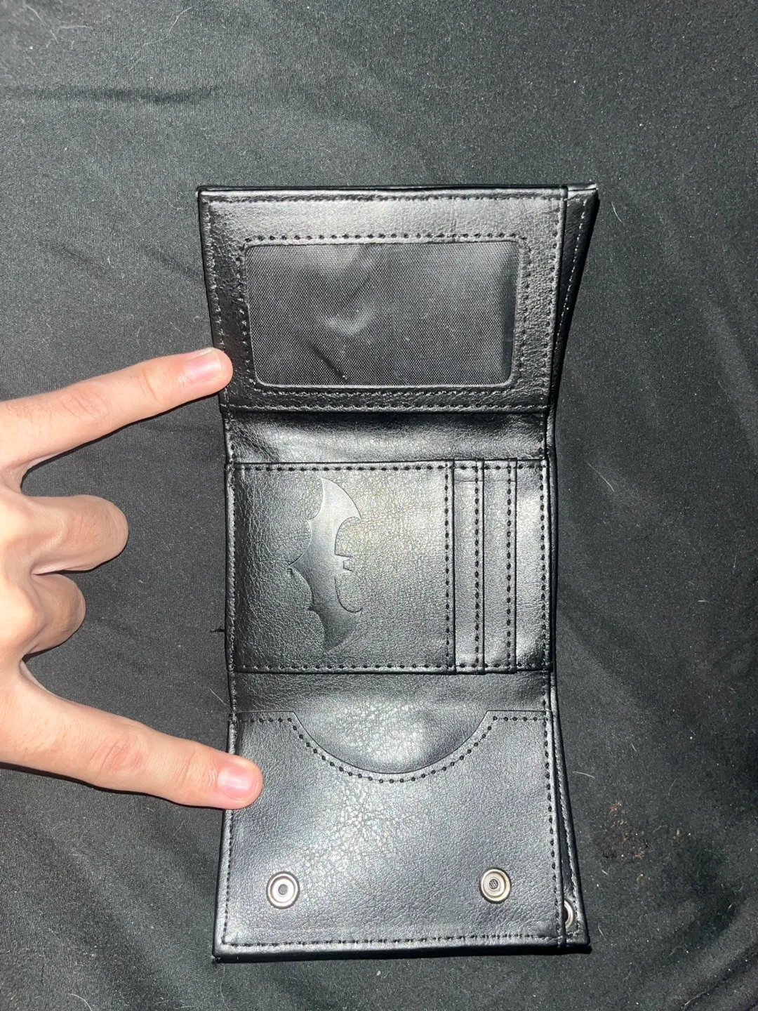 Batman Bi-Fold Wallet - Black image indicator(3)