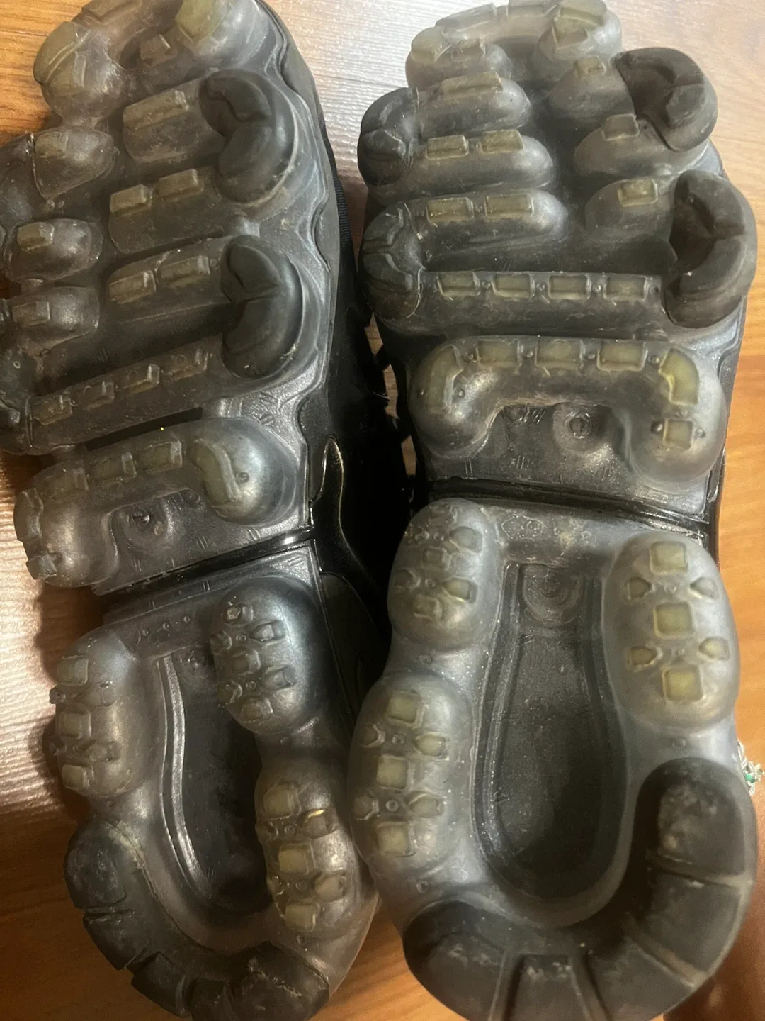 Nike Air VaporMax Plus Black - Size 6.5 US image indicator(3)