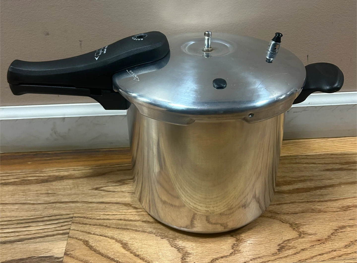 Mirro Aluminum Pressure Cooker