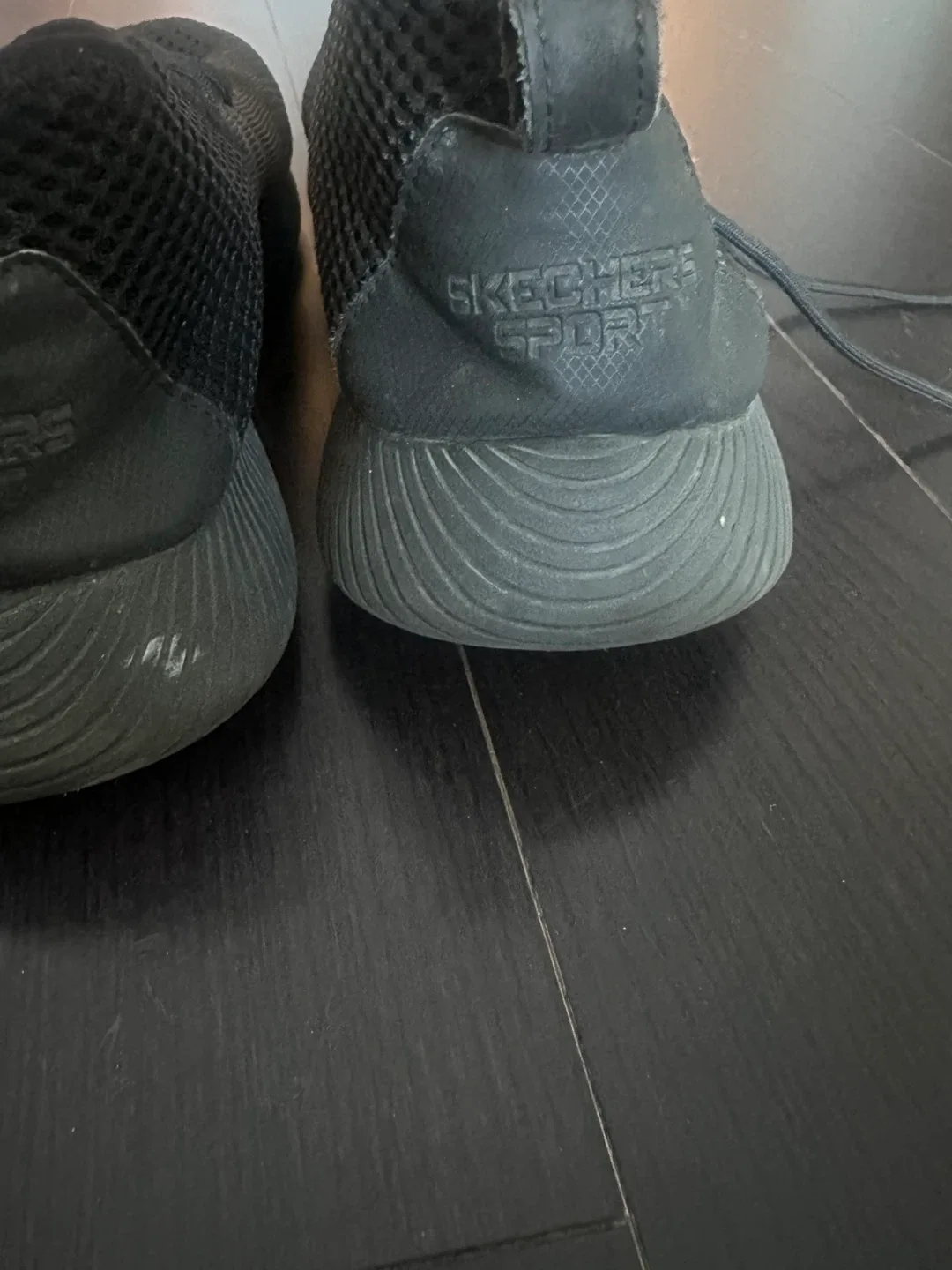 Men’s boots/ dress shoes/ sneakers- Size 13 image indicator(8)