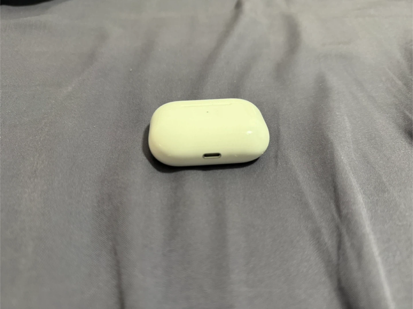 Apple AirPods Pro 1st gen with case - photo 2