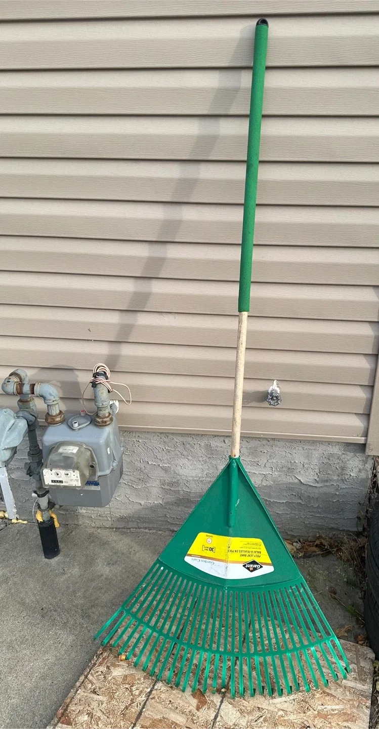 Galant Garden Care Leaf Rake