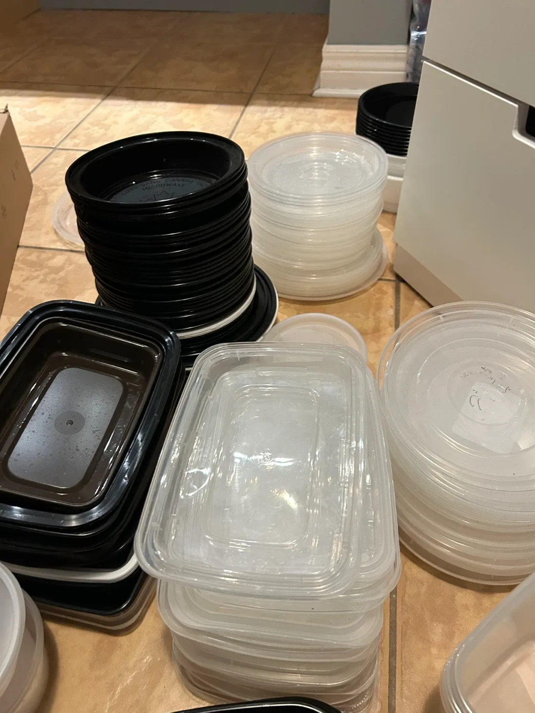 Microwavable Food Containers - Mixed Styles