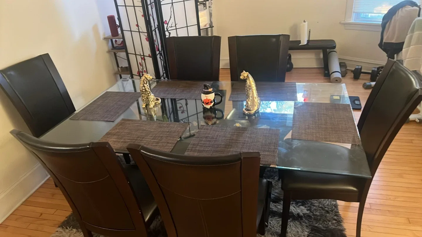 Dining table with 6 chairs
