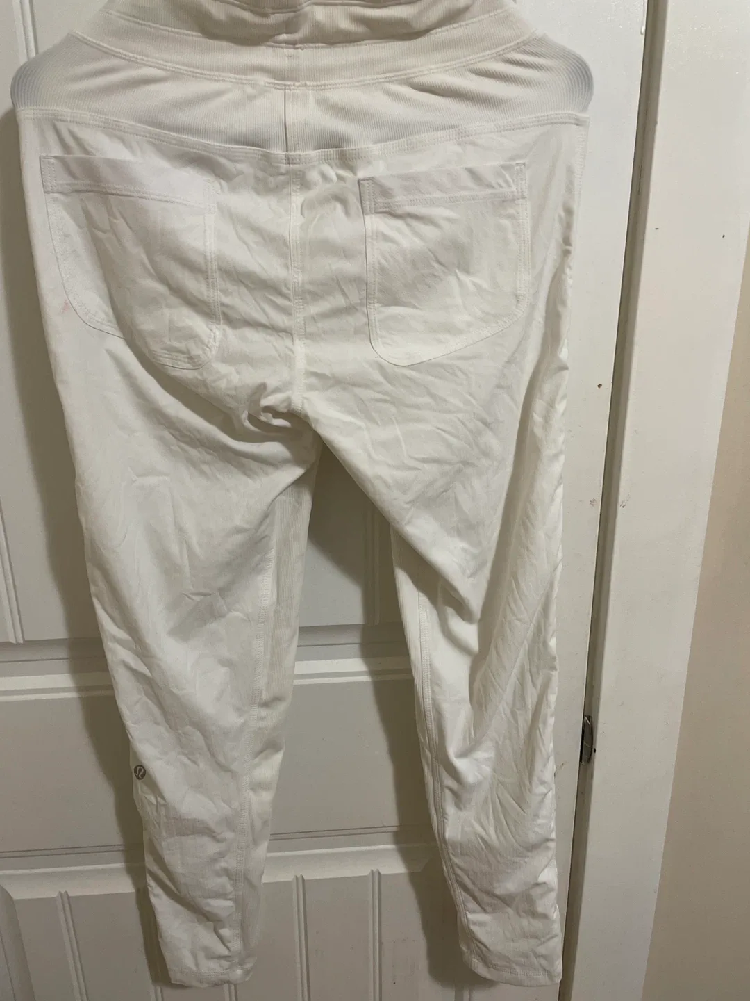 Lululemon White Jogger Pants image indicator(3)