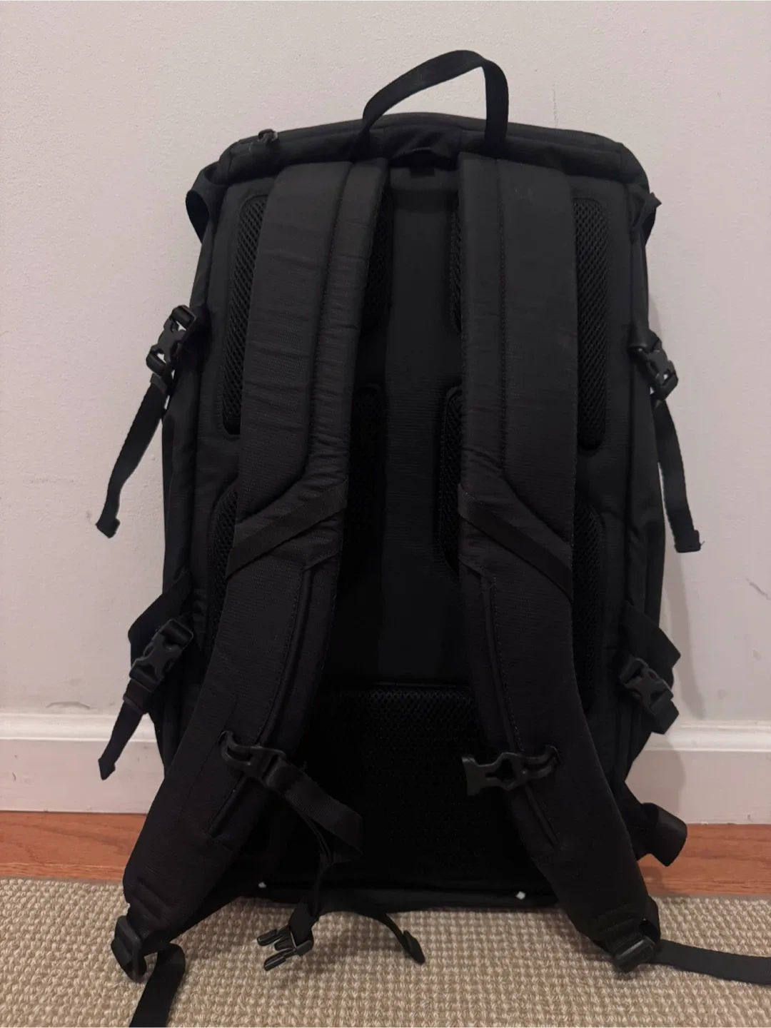 Herschel Supply Co. Black Backpack image indicator(2)